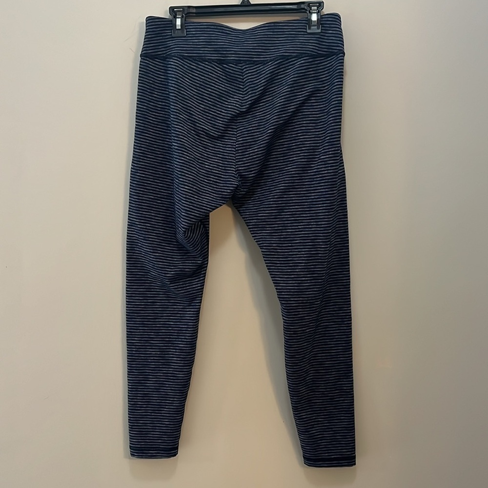 Duluth Trading Co. Navy Stripe Athletic Leggings women’s L Activewear Yoga - Picture 4 of 11